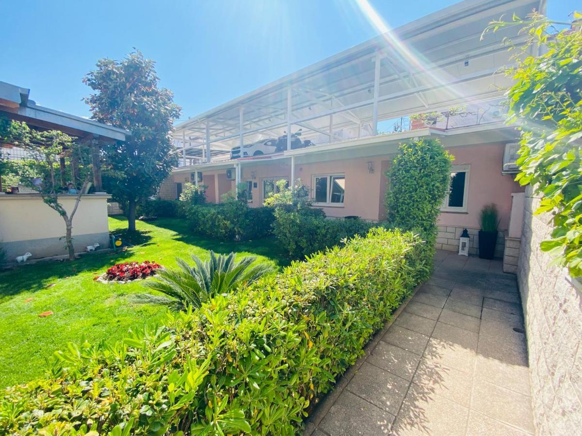 Santa Lucia Apartment Split Bagian luar foto